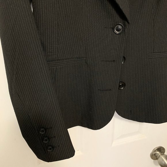 Women's Button-Up Blazer - Picture 3 of 3